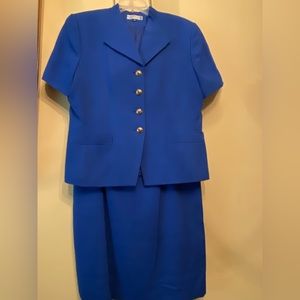 Women’s short sleeves two-piece suit